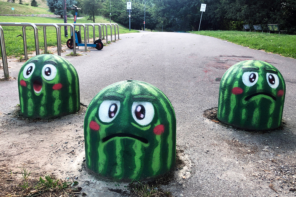 pao angurie angurie antropomorfe tristi e arrabbiate by Pao